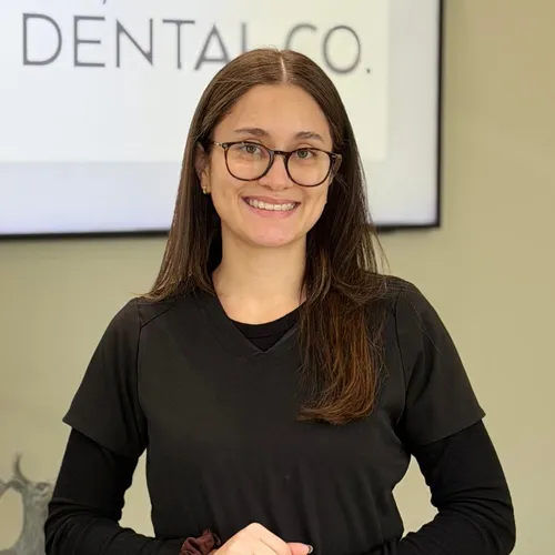 Roxana - Dental Assistant