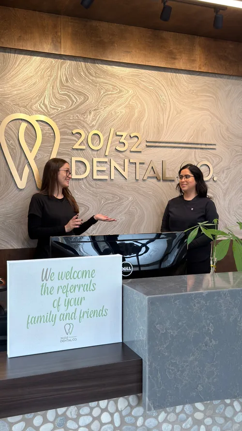 20/32 Dental Co. team photo 1