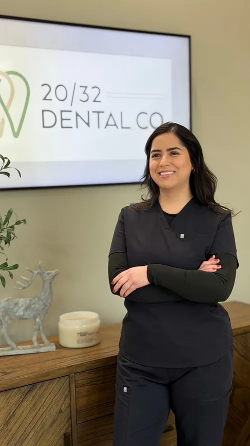 20/32 Dental Co. team photo 2