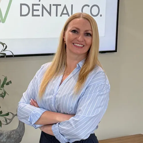 Dr. Anna de la Fuente, DMD